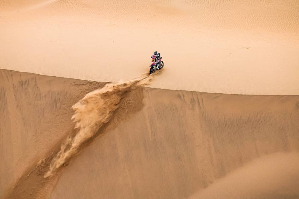 Tosha Schareina podio Dakar 2026