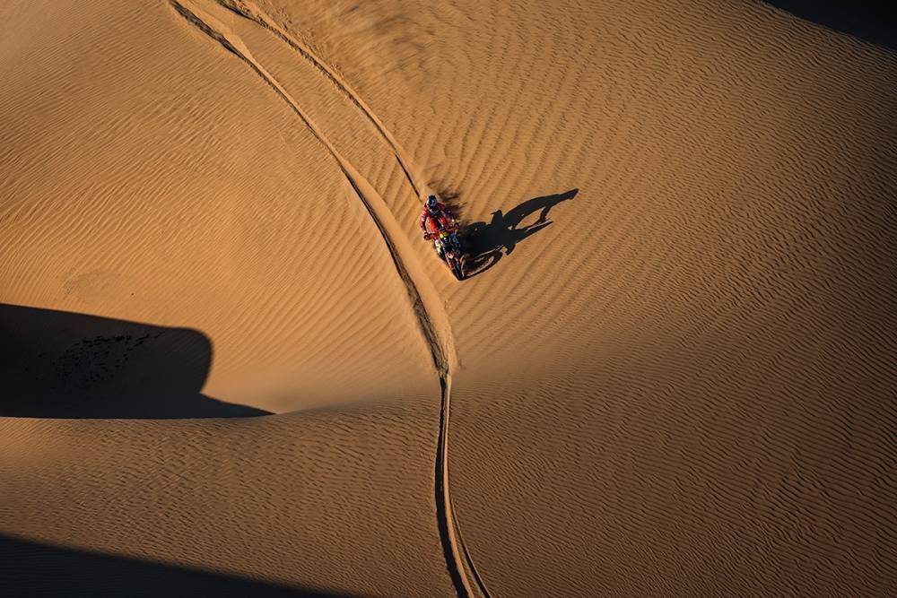 Daniel Sanders lesión Dakar 2026