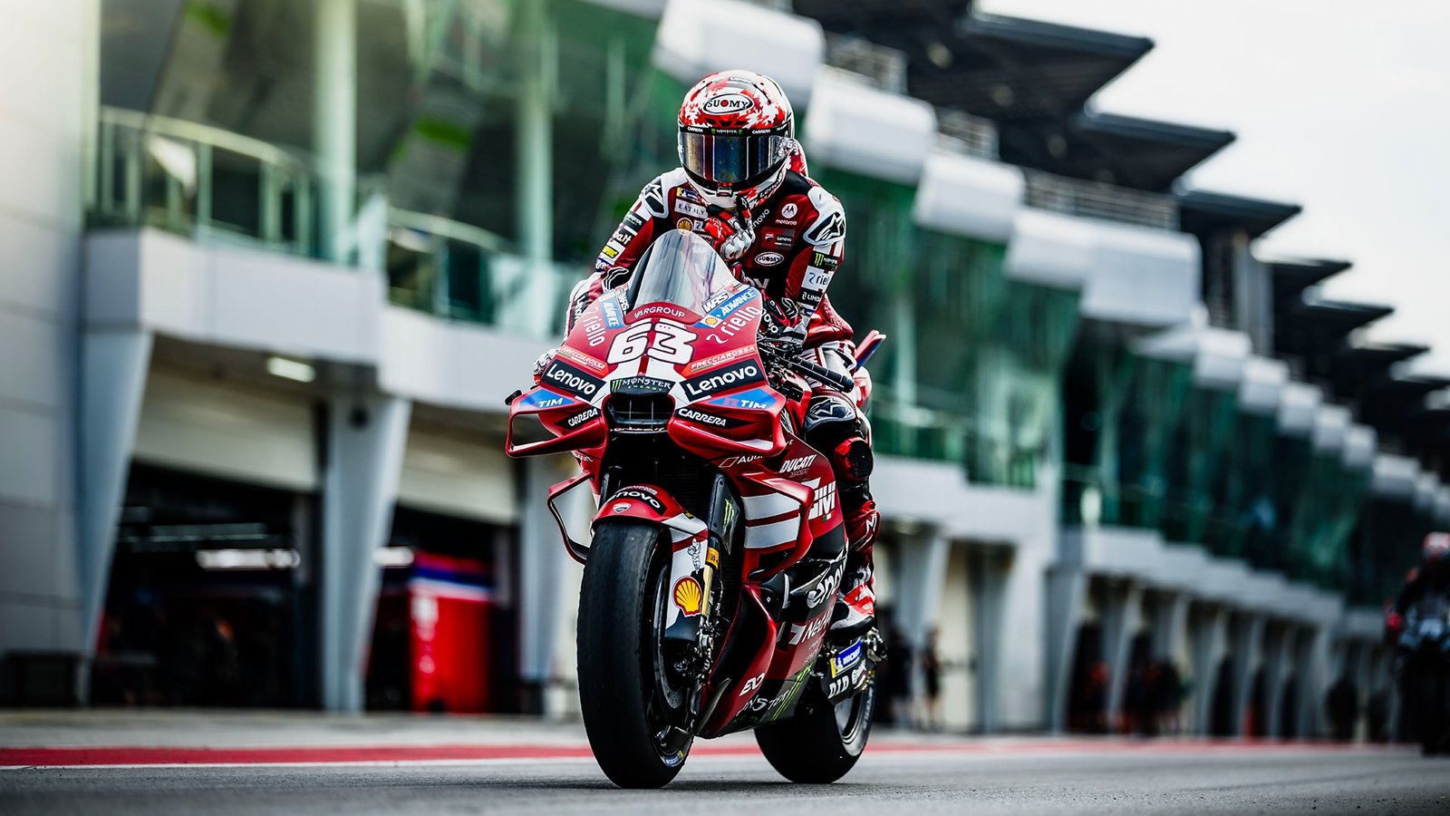 Pecco Bagnaia se golpea en el estreno: “El potencial está para ganar”