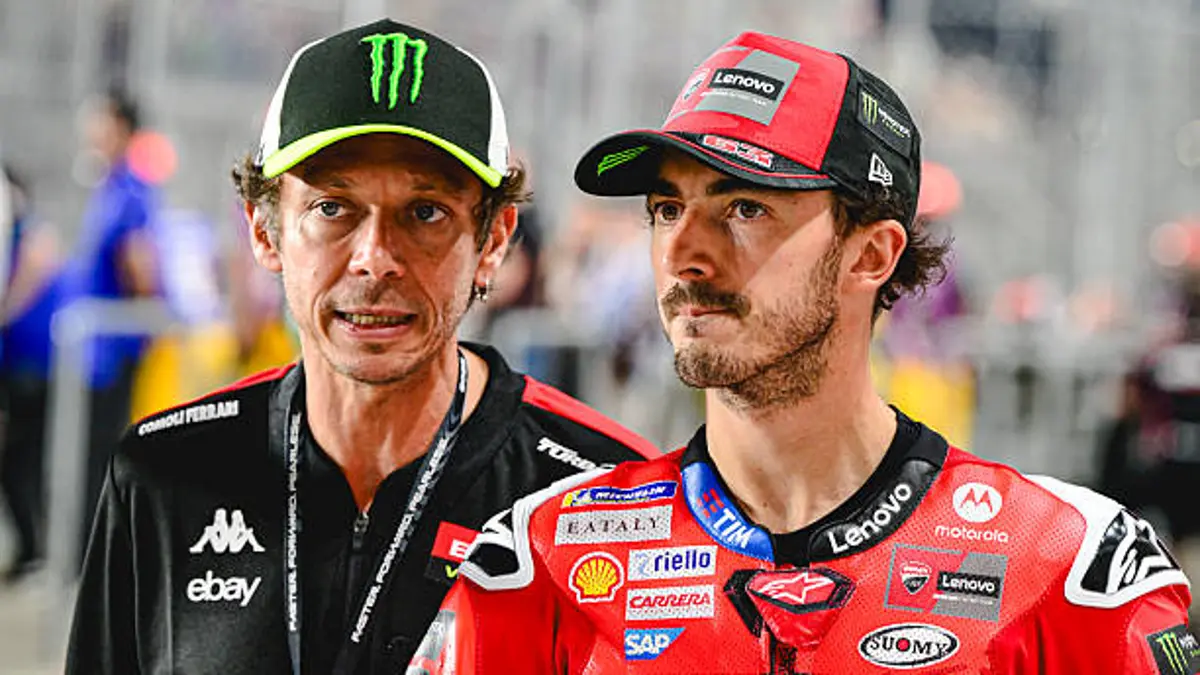Bagnaia responde a Rossi sobre Márquez: “No sufrí por Marc, sufrí por no poder expresar mi potencial”