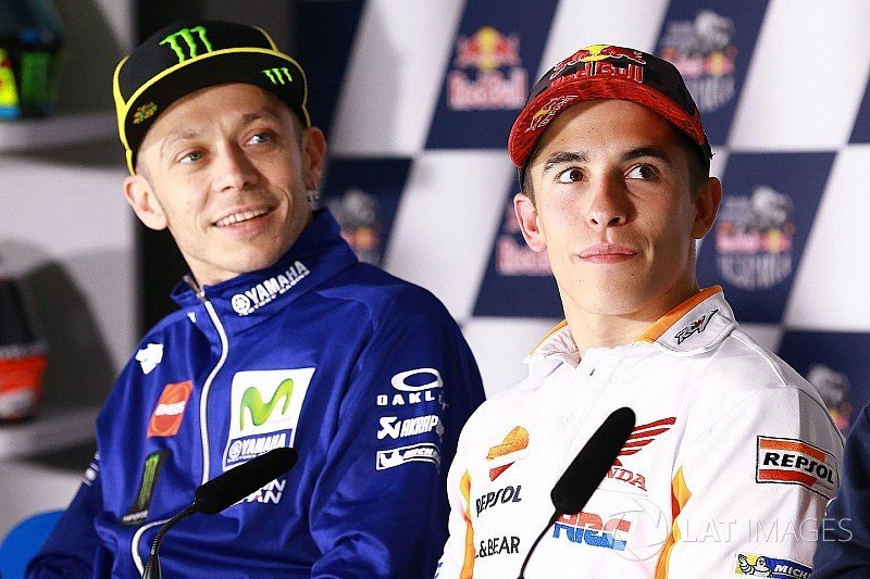 Valentino Rossi analiza la situación de Bagnaia: “Cuando llega Márquez y va tan fuerte, psicológicamente no es fácil”