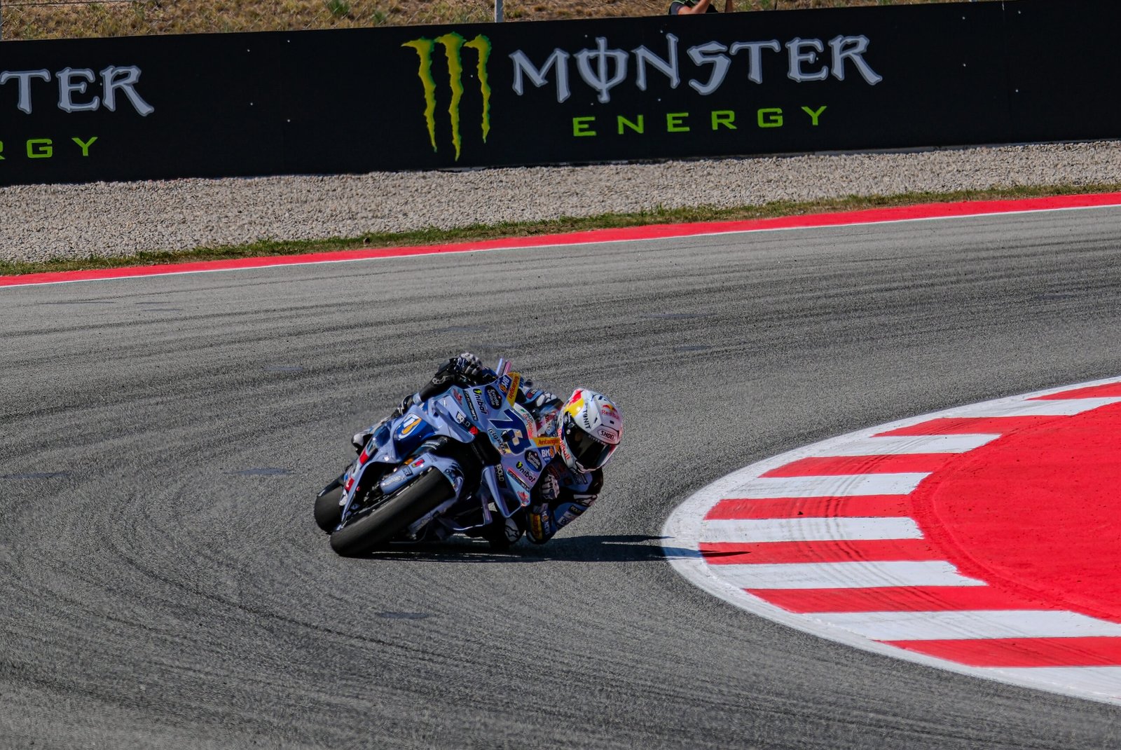 Álex Márquez manda en Montmeló en una sesión marcada por la caída de Jorge Martín