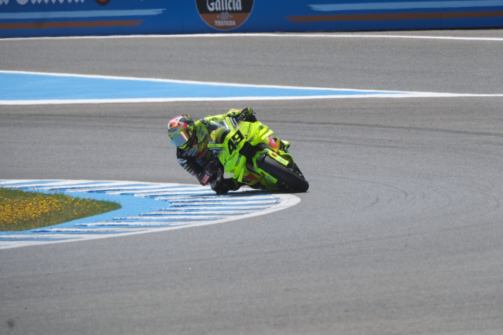Di Giannantonio confirma su gran momento y lidera el primer día en Mugello; Jorge Martín aprieta y Marc Márquez reaparece