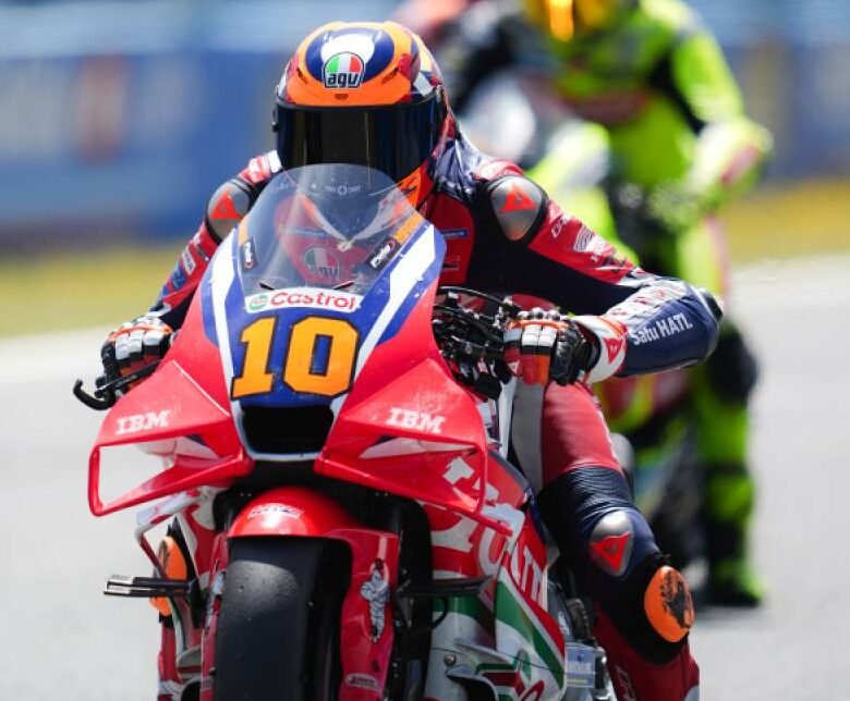 Luca Marini sorprende en Le Mans y lidera un libre caótico con Márquez lejos y Aprilia desaparecida