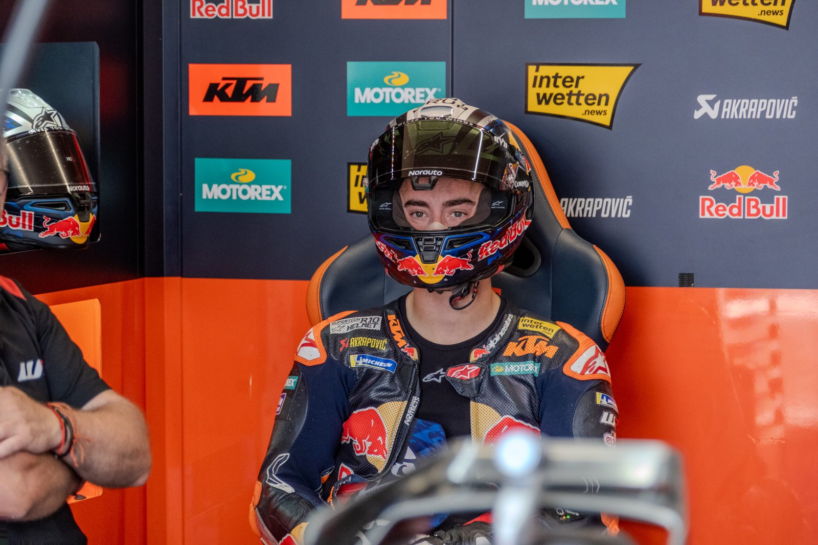 Pedro Acosta rebaja la euforia tras brillar en Assen: “Ahora mismo no estamos ni para luchar por el top cinco”