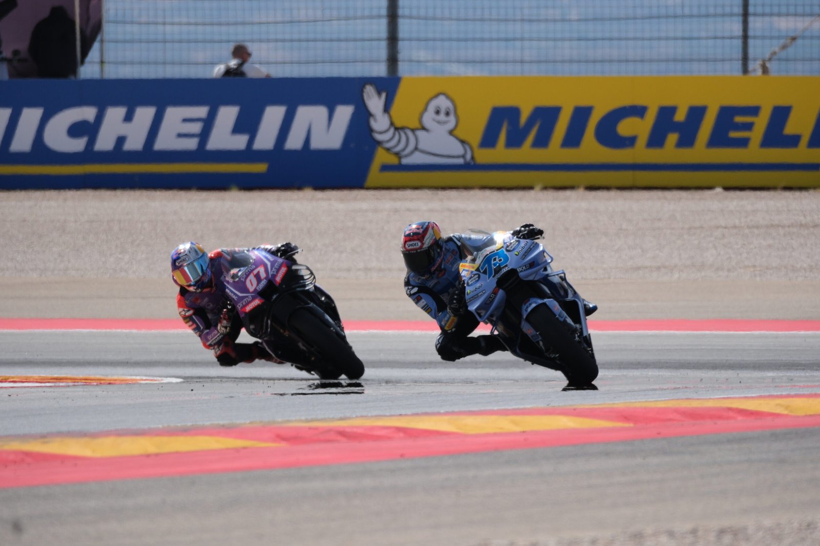 Álex Márquez apunta a la primera fila en Aragón: “Me falta un poquito de grip delante”